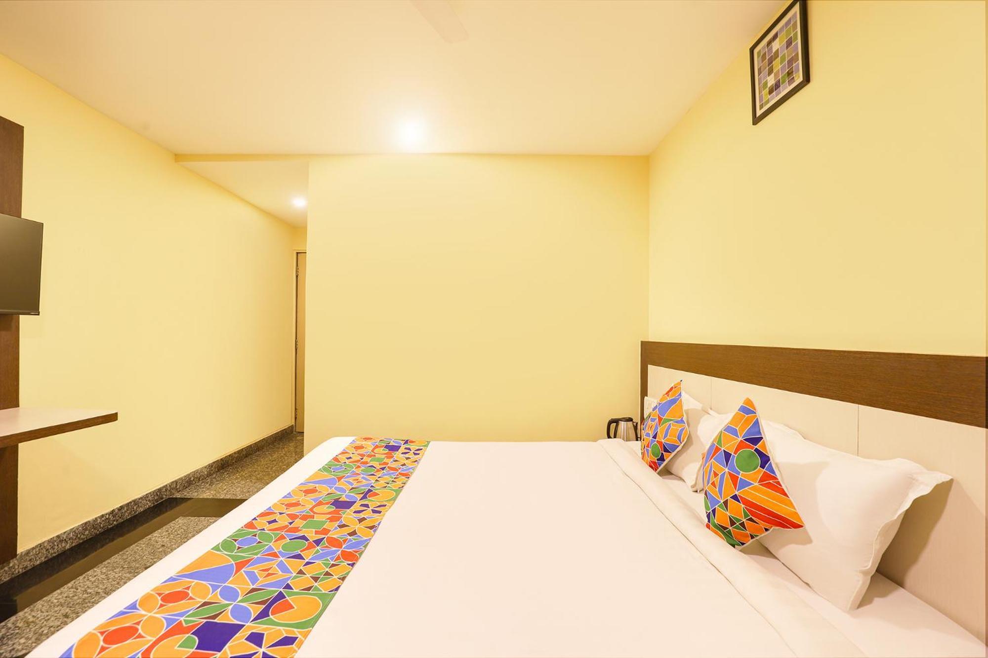 Fabhotel Chamiers Park - Nandanam Chennai Exterior photo