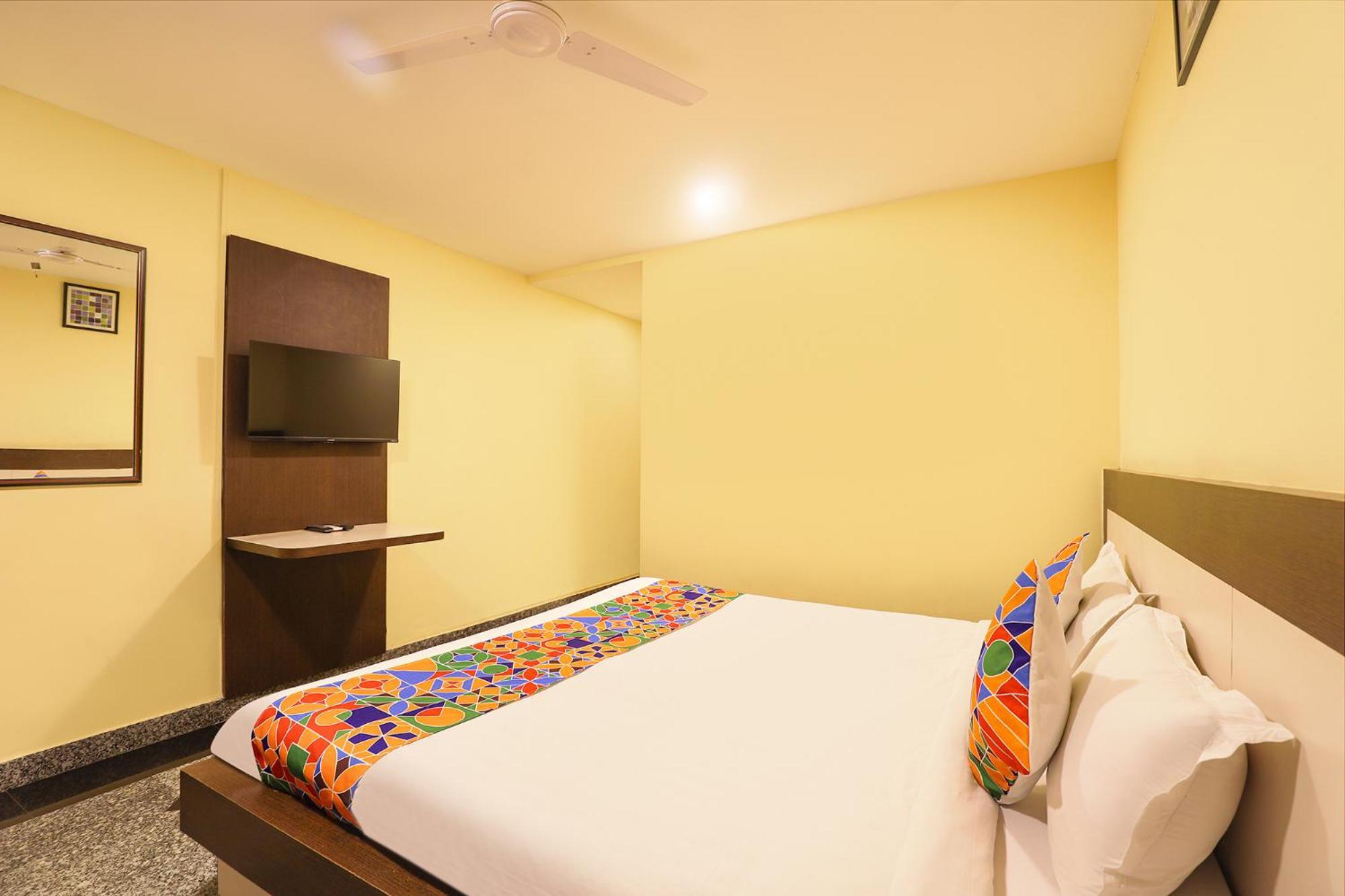 Fabhotel Chamiers Park - Nandanam Chennai Exterior photo